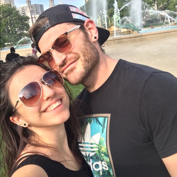 Meet your Posher, Sara - Picture 1 of 1